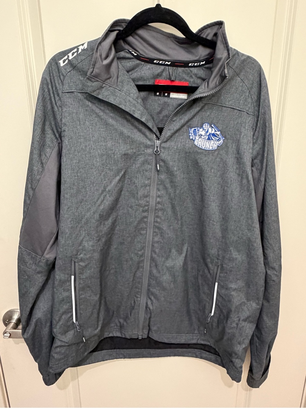 Syracuse Crunch Team Issued CCM Men's Gray Full-Zip Windbreaker Warm Up Jacket